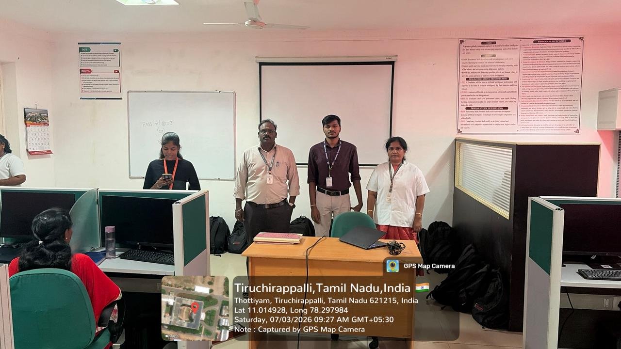 Students during a hands-on GeekBase campus workshop